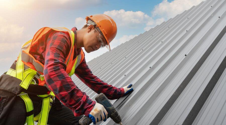 Professional gutter cleaning in Jonesville, NC